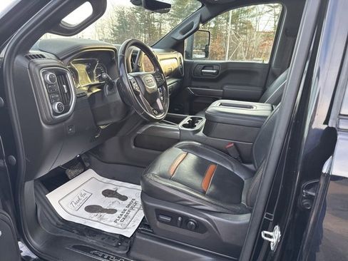 Used 2022 GMC Sierra 1500 AT4 w/ AT4 Premium Package image 18
