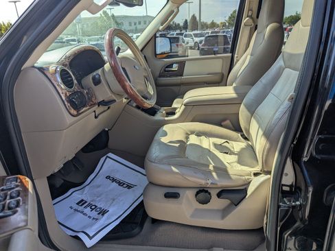 Used 2004 Ford Expedition Eddie Bauer AWD/4WD image 12