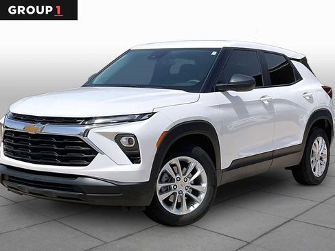 Used 2025 Chevrolet TrailBlazer LS w/ LS Convenience Package FWD image 1