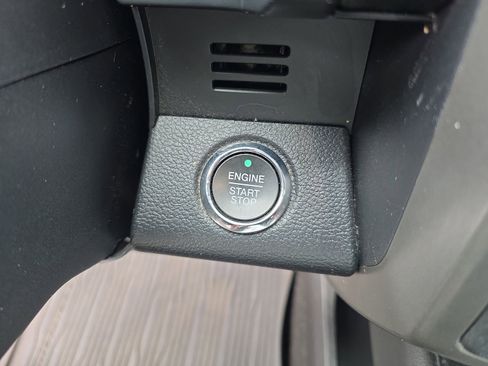 Used 2020 Ford Expedition Max XLT w/ Equipment Group 202A image 27