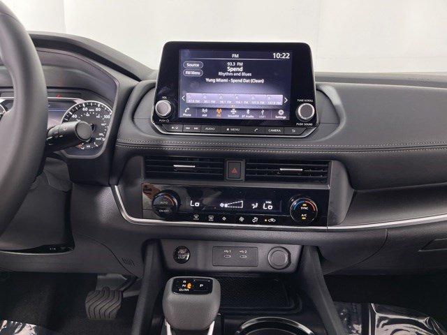 Used 2026 Nissan Rogue SV FWD image 21
