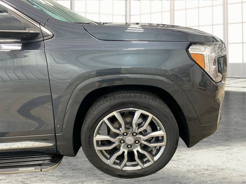 Used 2022 GMC Terrain Denali image 23