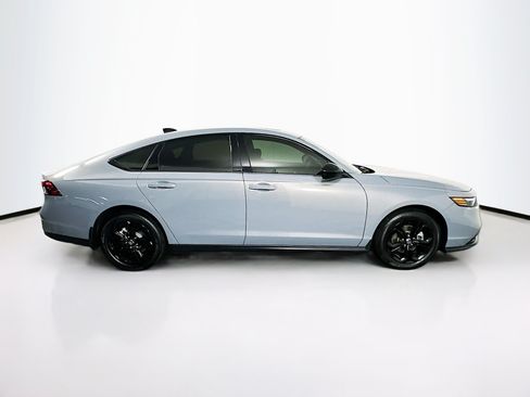 Used 2025 Honda Accord SE image 10