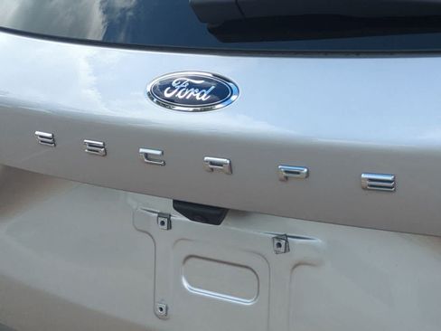 Used 2020 Ford Escape SE AWD/4WD image 12