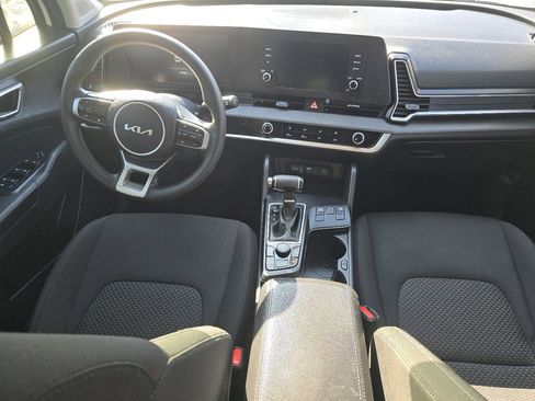 Used 2023 Kia Sportage LX image 18