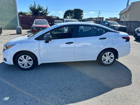 Used 2025 Nissan Versa S w/ Trunk Package FWD image 4