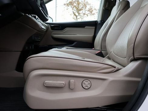 Certified 2023 Honda Odyssey Elite image 34