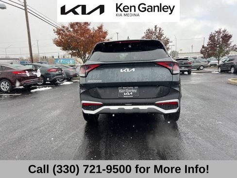 Used 2025 Kia Sportage EX image 12