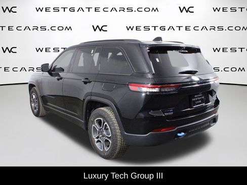 Used 2022 Jeep Grand Cherokee Trailhawk w/ Advanced Protech Group II image 5