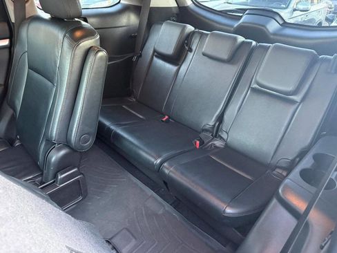 Used 2014 Toyota Highlander XLE image 25