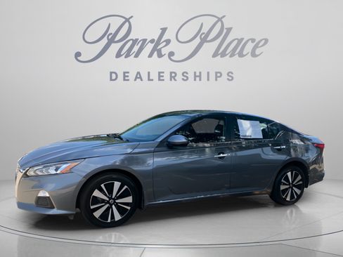 Used 2021 Nissan Altima 2.5 SV AWD/4WD image 1
