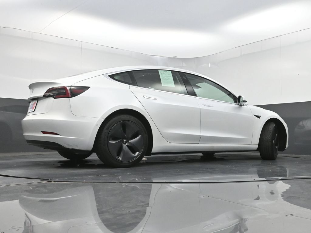 Used 2020 Tesla Model 3 Standard Range Plus RWD image 29
