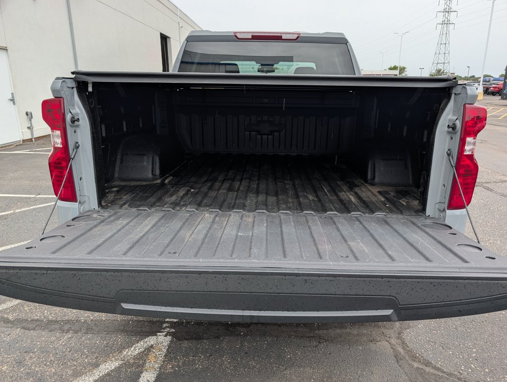 Used 2025 Chevrolet Silverado 1500 Custom Trail Boss w/ Turbomax Blackout Package AWD/4WD image 9