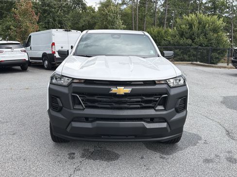 Used 2026 Chevrolet Colorado W/T RWD image 2