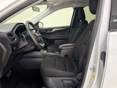 Used 2025 Ford Escape Active AWD/4WD image 5