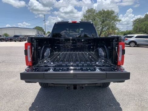 New 2025 Ford F350 Platinum w/ FX4 Off-Road Package image 11
