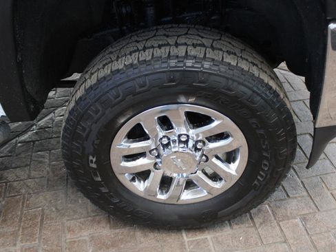 Used 2015 Chevrolet Silverado 2500 LTZ w/ LTZ Plus Package image 7