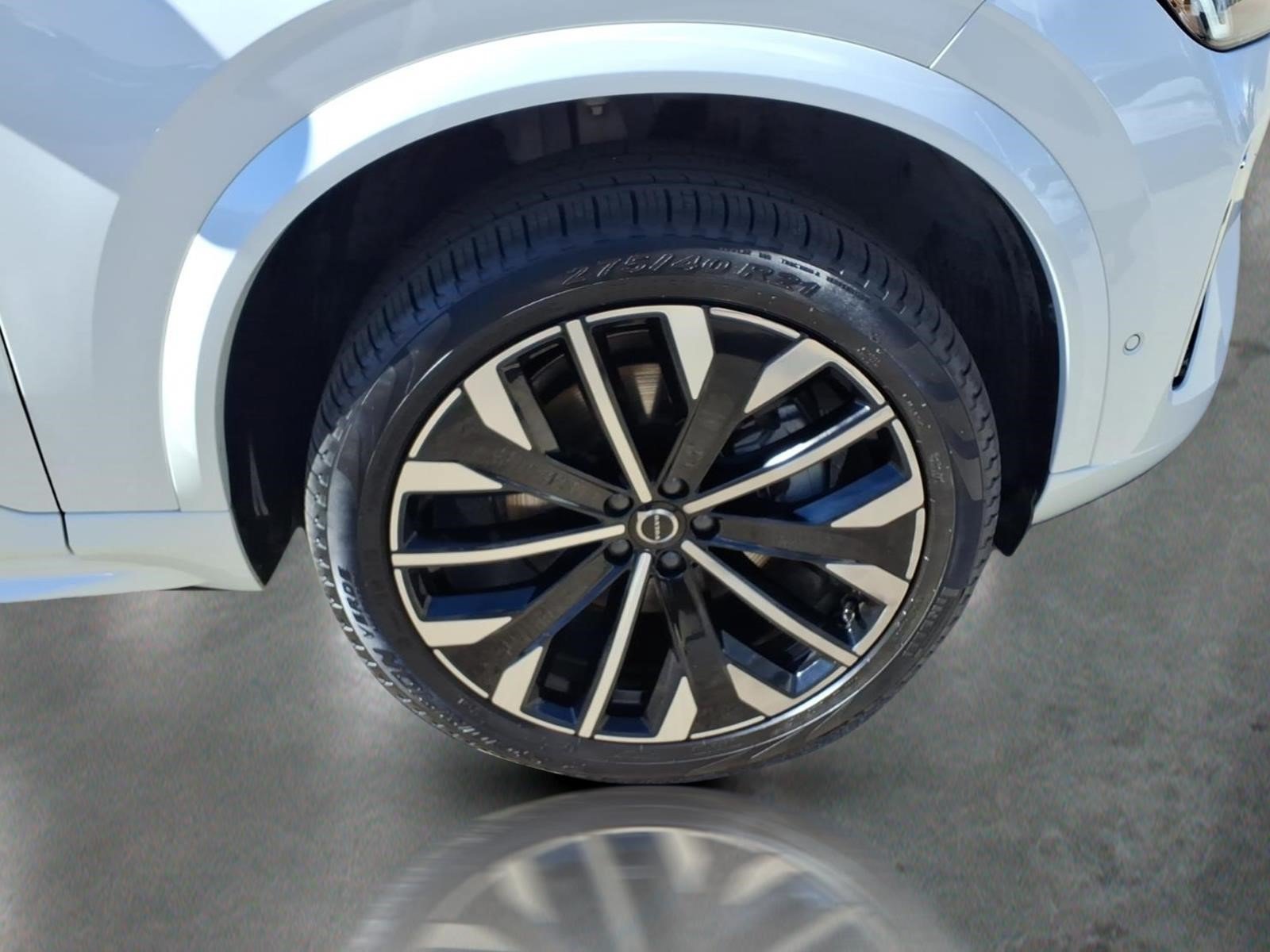 Used 2026 Volvo XC90 B6 Plus w/ Protection Package Premier AWD/4WD image 10