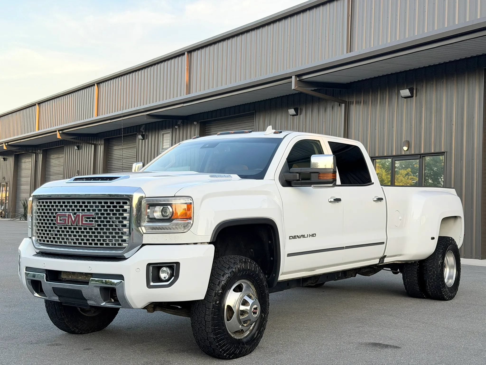 Used 2017 GMC Sierra 3500 Denali w/ Duramax Plus Package AWD/4WD image 7