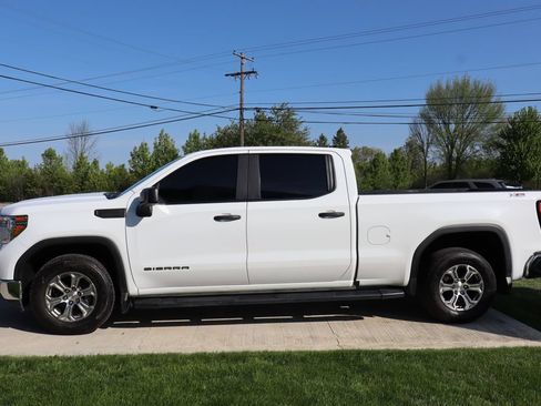 Used 2021 GMC Sierra 1500 4x4 Crew Cab w/ Sierra Value Package image 26