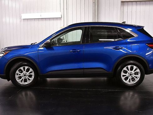 Used 2023 Ford Escape Active AWD/4WD image 4
