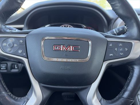 Used 2019 GMC Acadia Denali w/ Technology Package AWD/4WD image 21