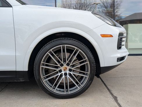Used 2023 Porsche Cayenne S image 11