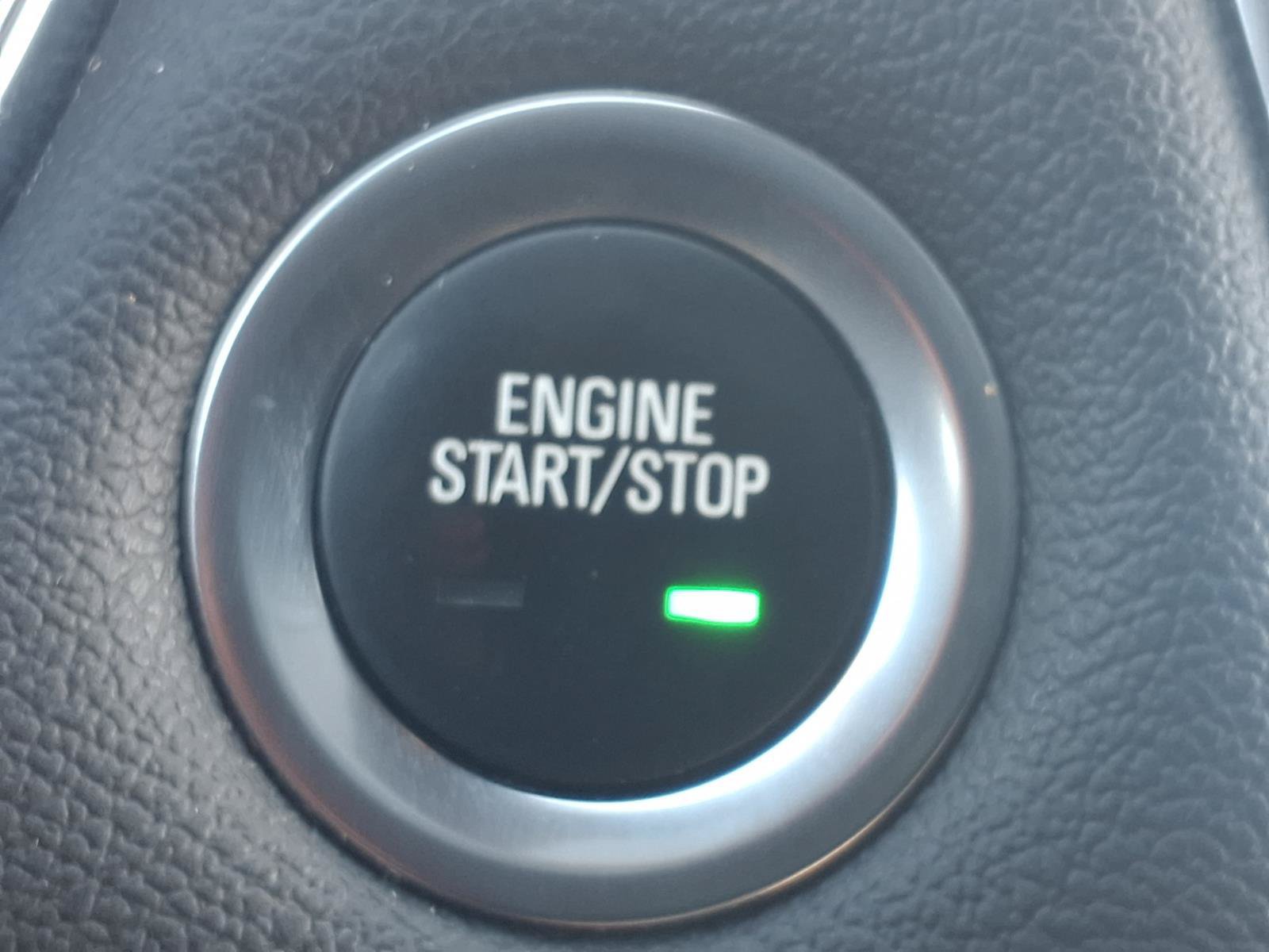 Used 2023 Chevrolet Traverse Premier FWD image 23