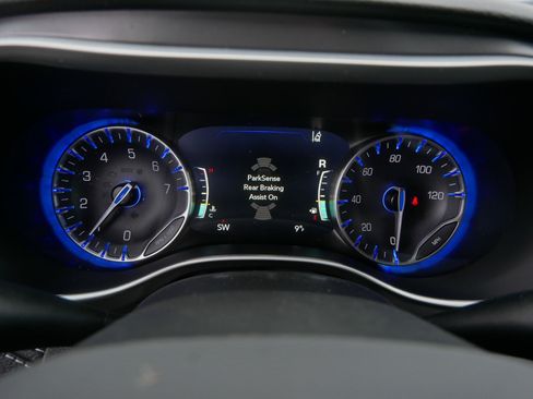 New 2026 Chrysler Pacifica Select w/ S Appearance Package image 18