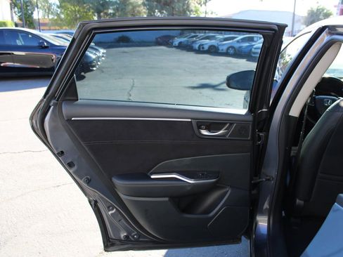 Used 2018 Honda Clarity Touring image 24