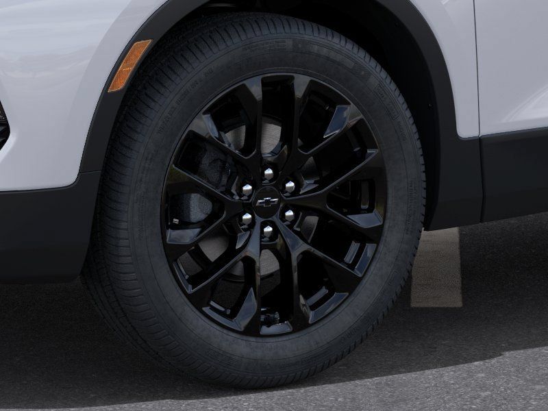 New 2026 Chevrolet Blazer LT w/ LPO, Black Sport Package AWD/4WD image 9