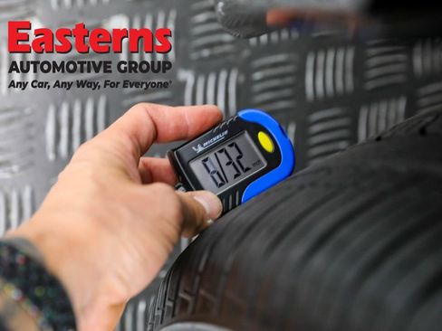 Used 2023 Nissan Ariya FWD image 30