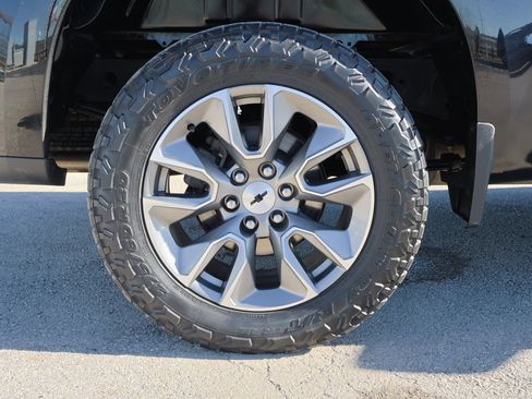 Used 2021 Chevrolet Silverado 1500 RST w/ Convenience Package II image 18