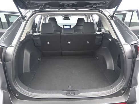Used 2025 Toyota RAV4 LE FWD image 12