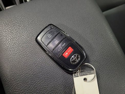 Used 2025 Toyota Camry SE FWD image 16
