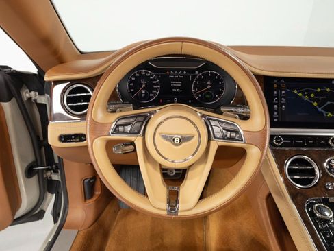 Used 2020 Bentley Continental GT AWD/4WD image 25