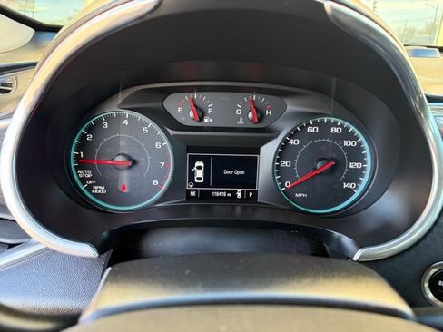 Used 2021 Chevrolet Malibu LT FWD image 20