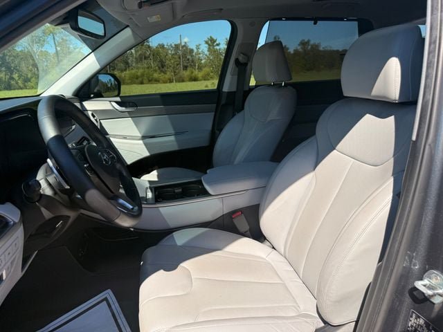 Used 2022 Hyundai Palisade SEL w/ 8P Bench Seat Package FWD image 6