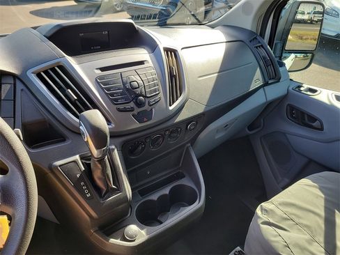 Used 2019 Ford Transit 350 XLT image 21