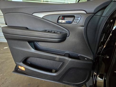 Used 2023 Honda Ridgeline RTL-E image 23