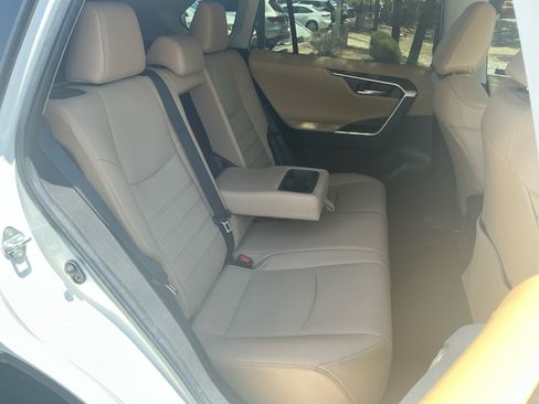 Certified 2021 Toyota RAV4 Limited AWD/4WD image 18