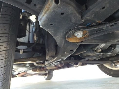 Used 2023 GMC Acadia SLT FWD image 78