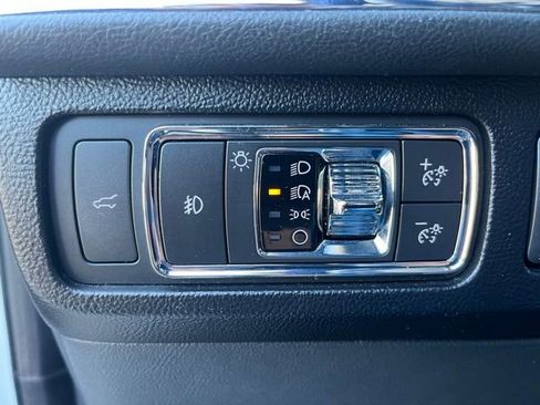 Used 2023 Lincoln Navigator Reserve AWD/4WD image 15