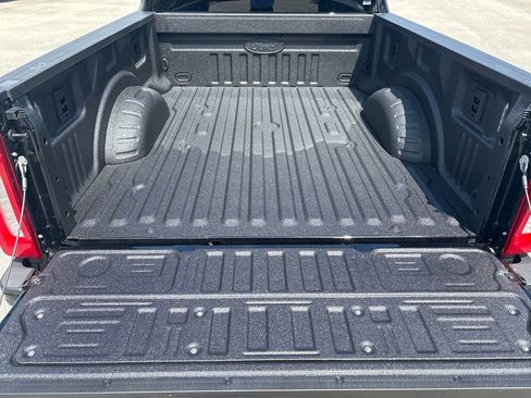 New 2026 Ford F250 XLT w/ XLT Premium Package image 22