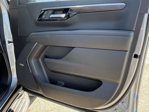 New 2026 Chevrolet Tahoe LT w/ Comfort Package AWD/4WD image 18