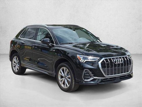 Used 2024 Audi Q3 2.0T Premium AWD/4WD image 3