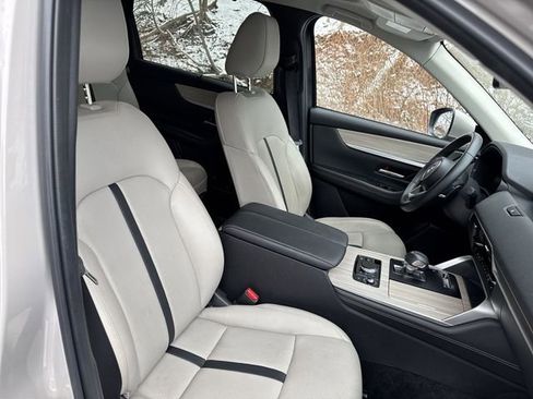 Used 2024 MAZDA CX-90 Plug-In Hybrid w/ Preferred AWD/4WD image 30
