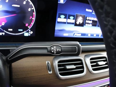 Used 2024 Mercedes-Benz GLE 350 4MATIC image 23