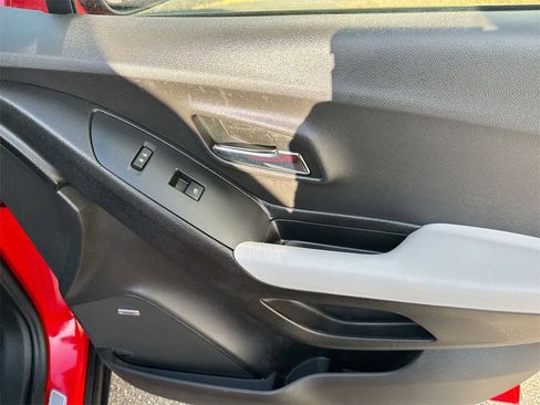 Used 2017 Chevrolet Trax Premier w/ Driver Confidence II Package image 32