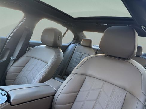 Used 2025 BMW i5 M60 image 21